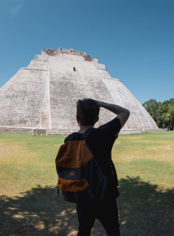 https://yucatan.travel/wp-content/uploads/2019/11/FOTO-UXMAL-TMEPLO-DEL-ADIVINO-360x487.jpg