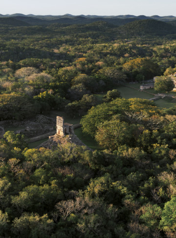 https://yucatan.travel/wp-content/uploads/2019/11/MY1_6185-360x487.jpg