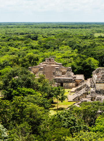 https://yucatan.travel/wp-content/uploads/2019/12/2.-Ek-Balam-360x487.jpg