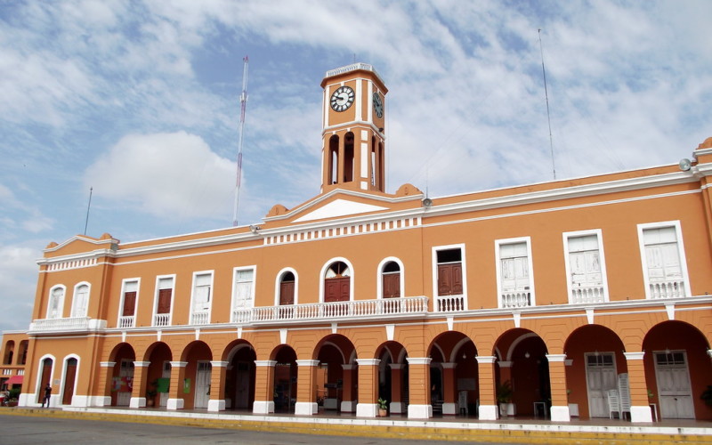 https://yucatan.travel/wp-content/uploads/2019/12/27031465875_bee574ea83_b-800x500.jpg
