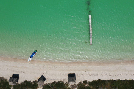 https://yucatan.travel/wp-content/uploads/2019/12/Rio-Lagartos-Las-Coloradas-1-scaled-450x300.jpg