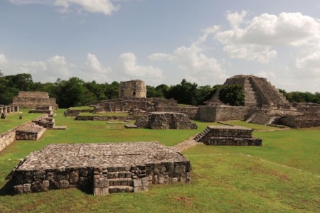 https://yucatan.travel/wp-content/uploads/2020/03/20170604_mayapan-e1585325081554-450x300.jpg