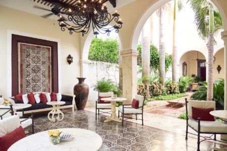 https://yucatan.travel/wp-content/uploads/2020/05/20170727-181507-casa-lecanda-0234-450x300.jpg