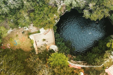 https://yucatan.travel/wp-content/uploads/2020/10/CenoteXcajum-Aerea-450x300.jpeg