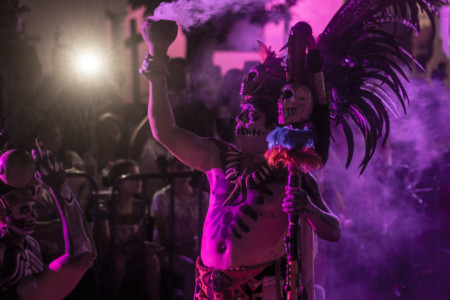 https://yucatan.travel/wp-content/uploads/2020/10/Hanal-Pixan-7-450x300.jpg