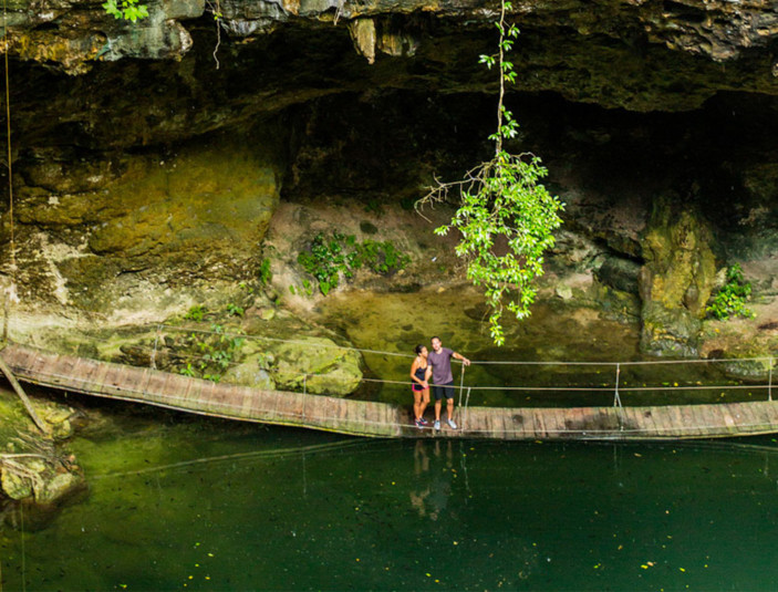 https://yucatan.travel/wp-content/uploads/2021/03/Cenote-Xcanche-Cover-703x535.jpg