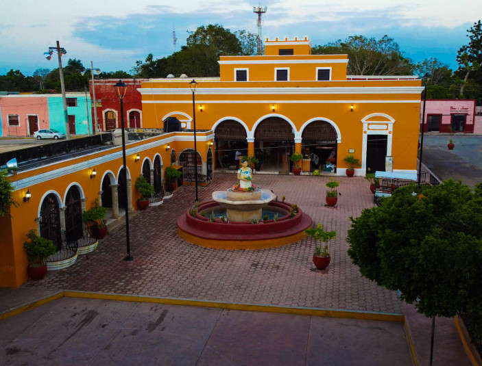 https://yucatan.travel/wp-content/uploads/2023/02/Yucatán-Pueblos-Mágicos-Espita-2-703x535.jpg